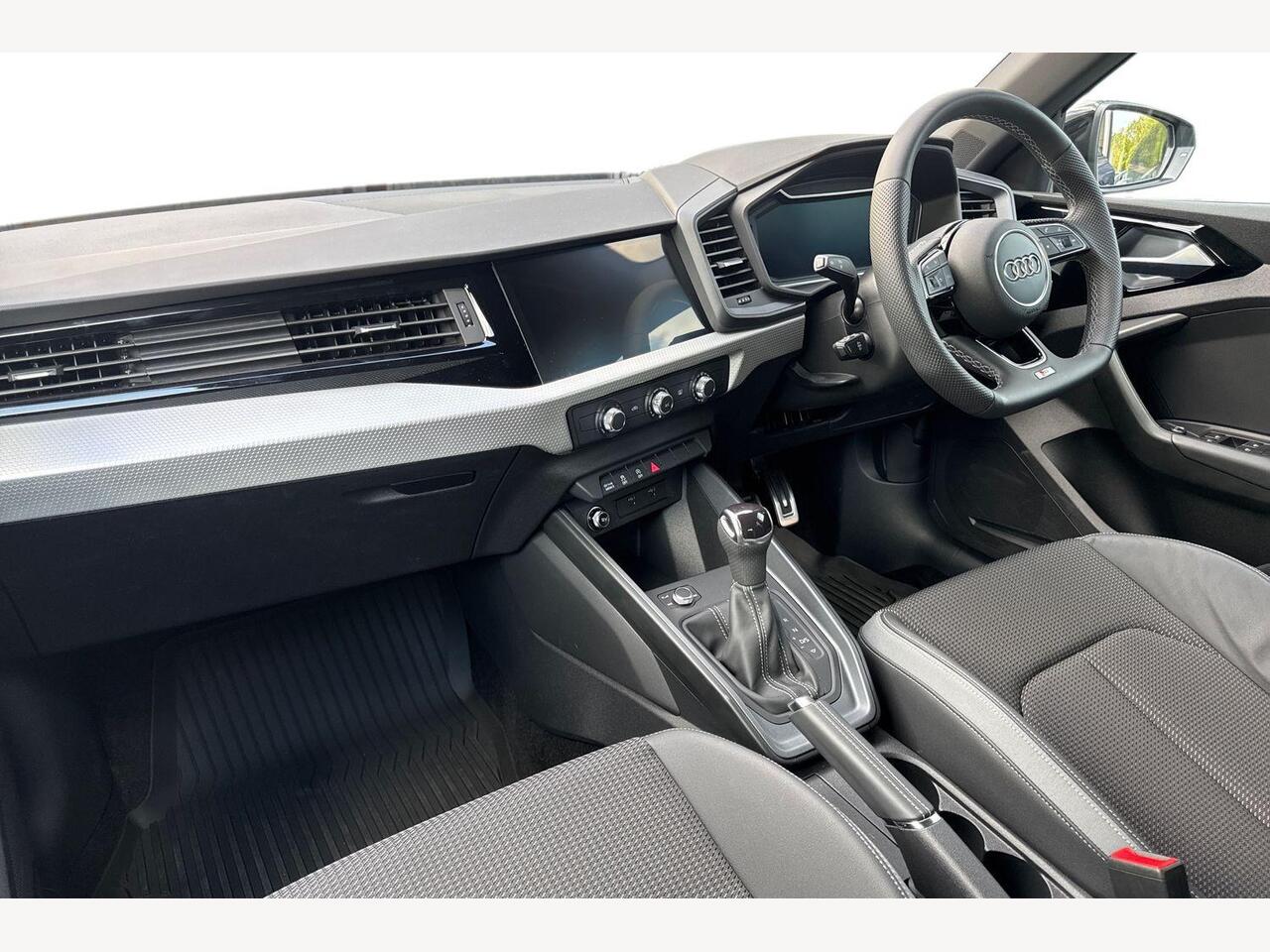 Used Audi A1 2025 for sale - 76679810: Photo 2