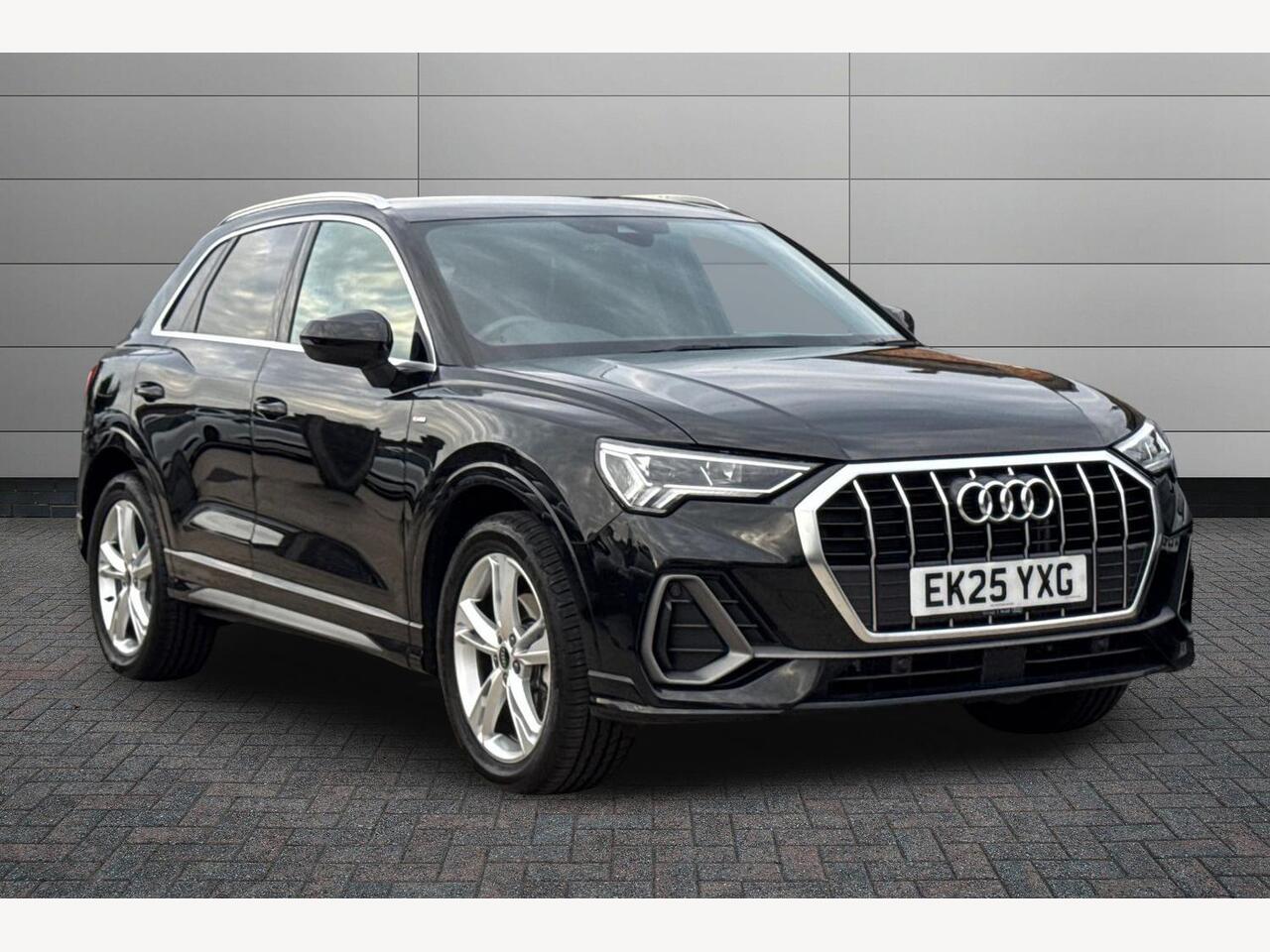 Used Audi Q3 2025 for sale - 76679398: Photo 1