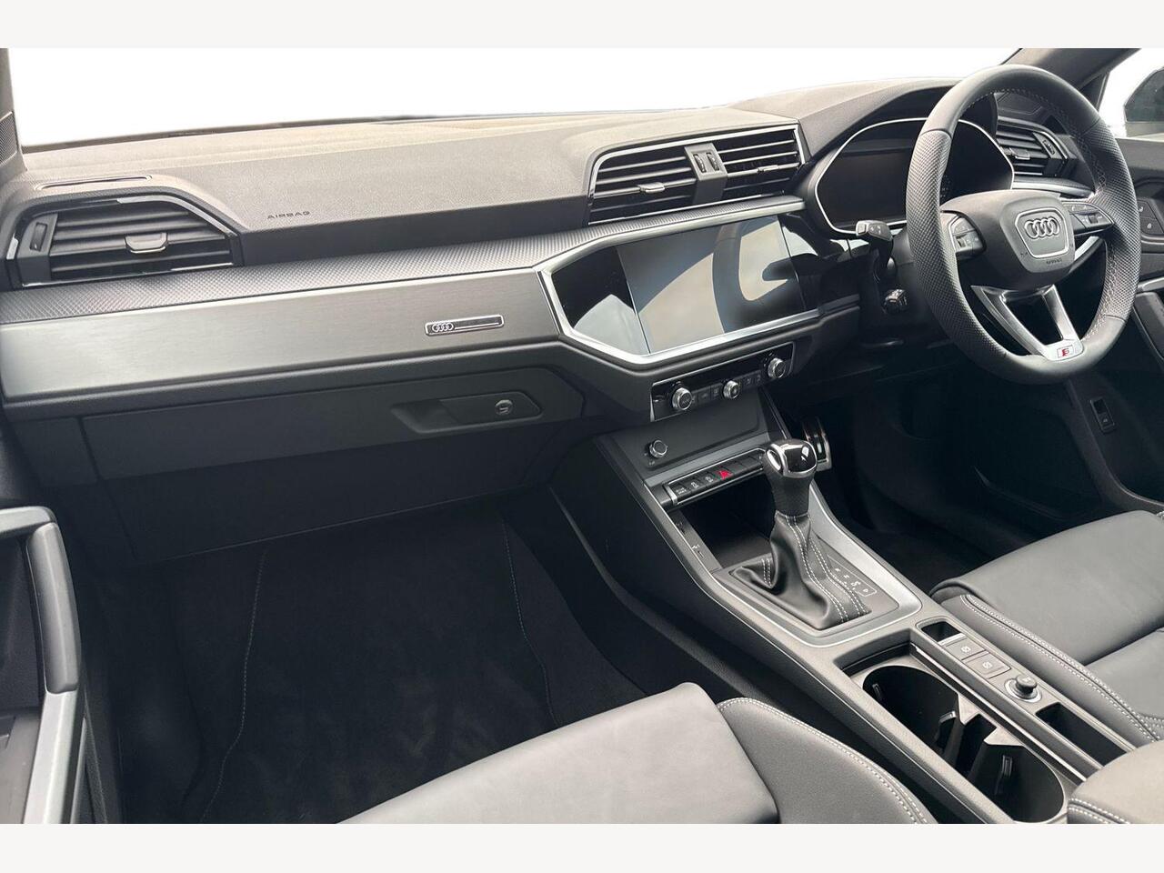 Used Audi Q3 2025 for sale - 76679398: Photo 2