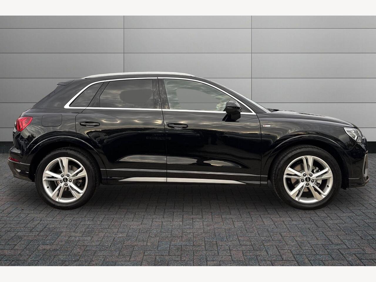 Used Audi Q3 2025 for sale - 76679398: Photo 4