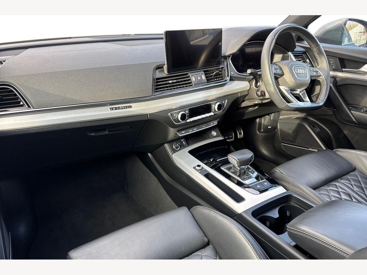 Used Audi Q5 2022 for sale - 76674905: Photo 2