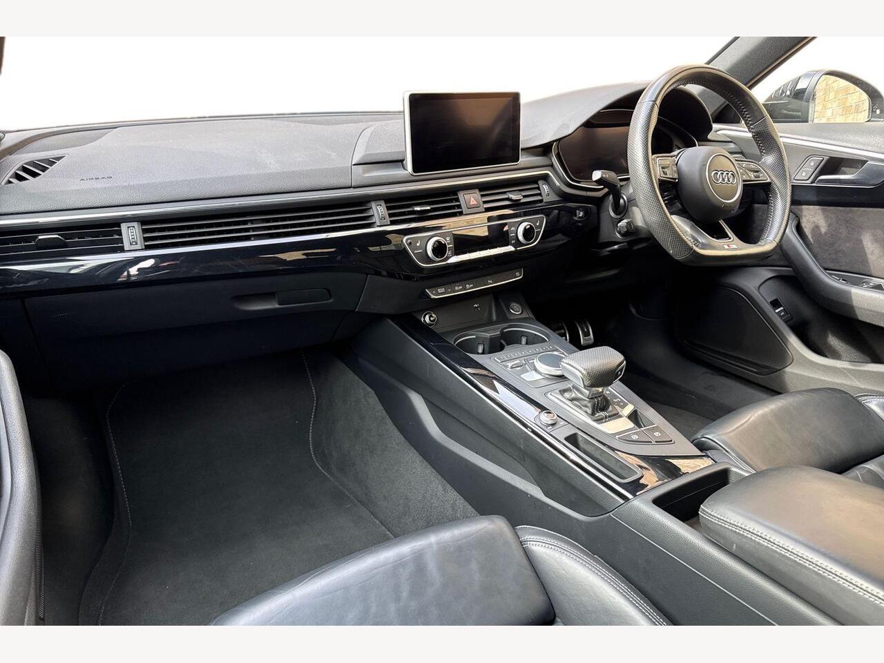 Used Audi A4 2018 for sale - 76673352: Photo 2