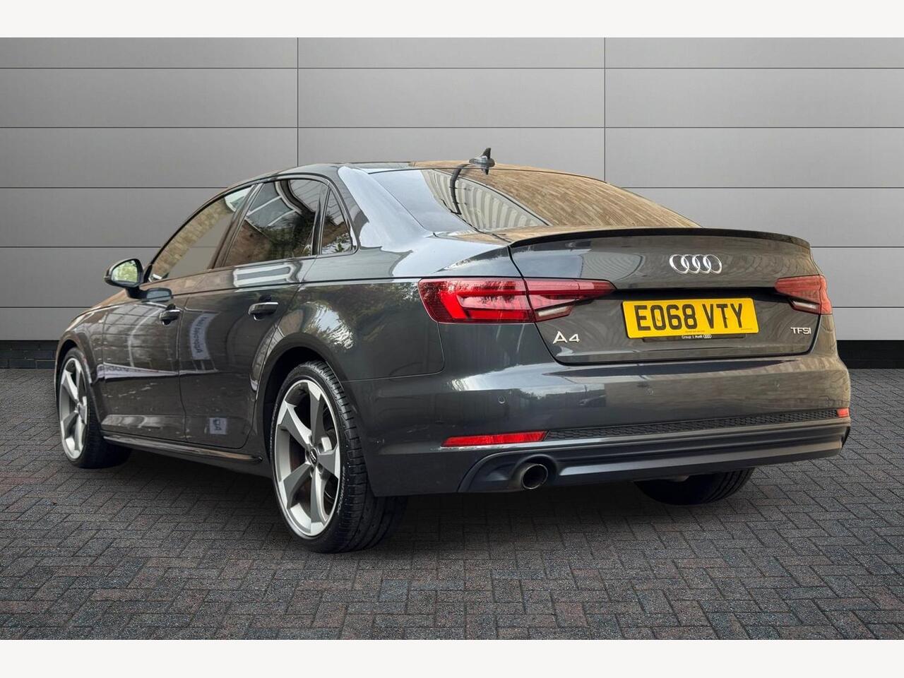 Used Audi A4 2018 for sale - 76673352: Photo 3