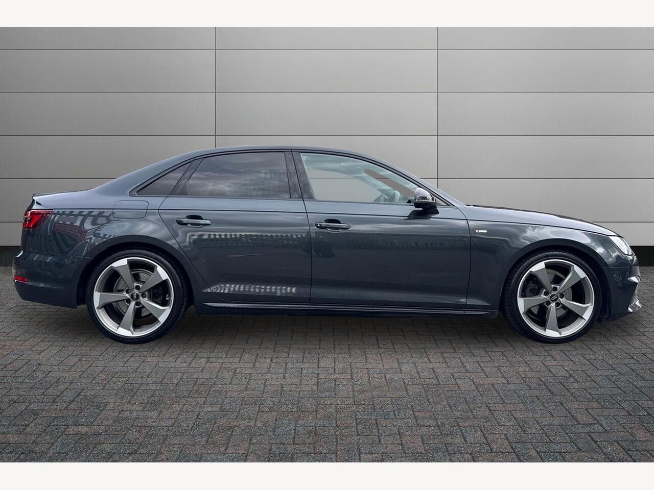 Used Audi A4 2018 for sale - 76673352: Photo 4