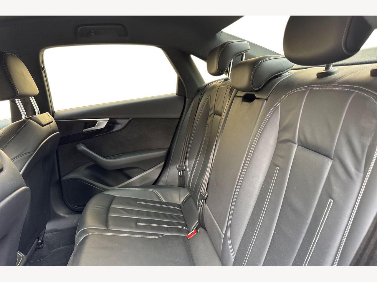 Used Audi A4 2018 for sale - 76673352: Photo 8