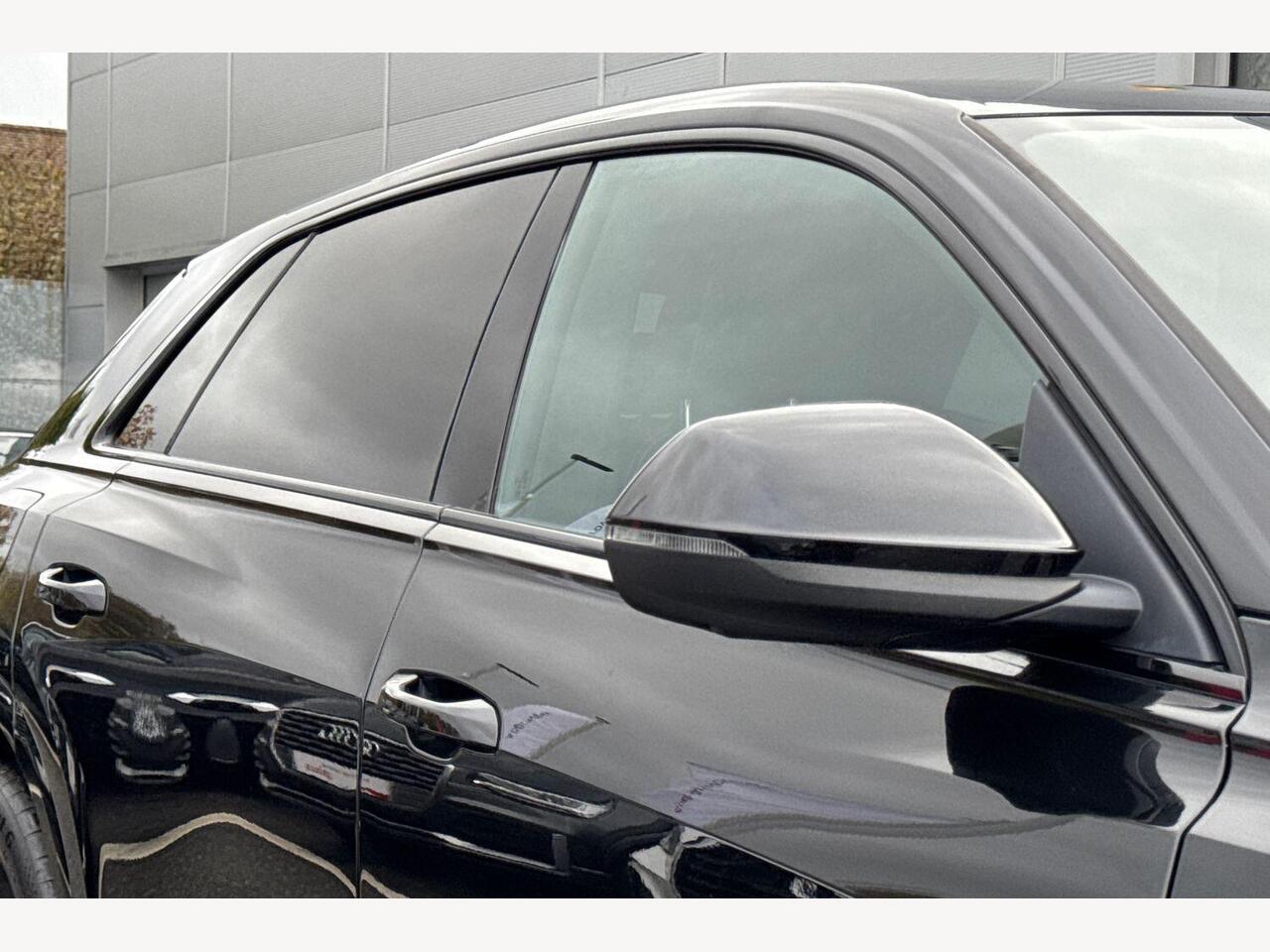 Used Audi Q8 2023 for sale - 76676186: Photo 25