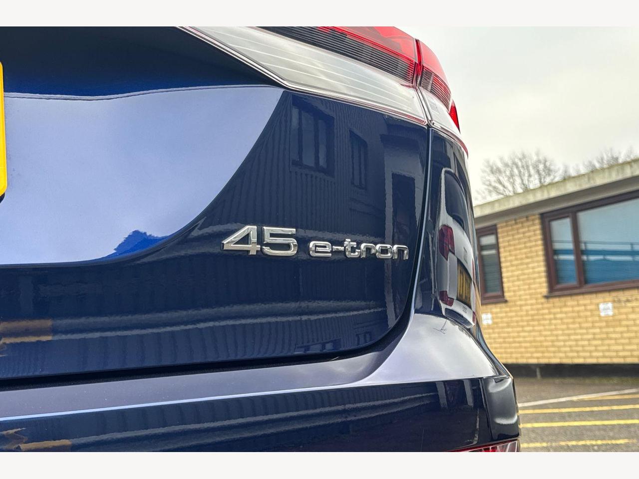 Used Audi Q4 e-tron 2024 for sale - 76677985: Photo 15