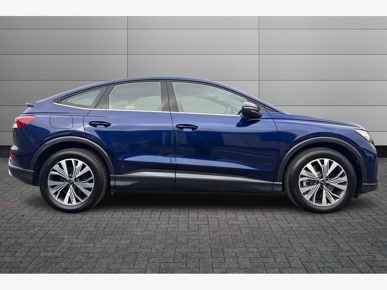 Used Audi Q4 e-tron 2024 for sale - 76677985: Photo 4