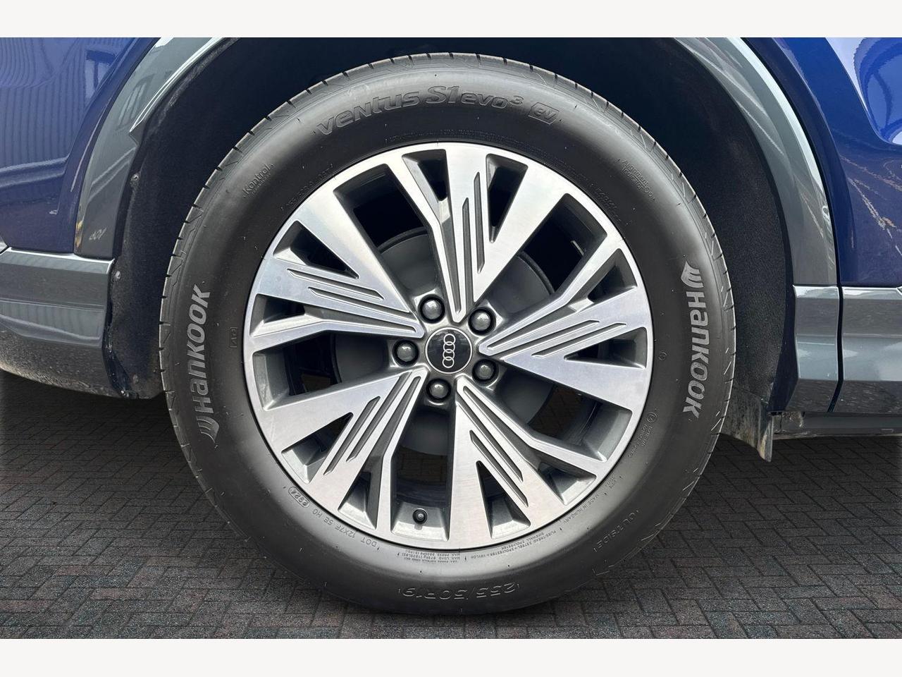 Used Audi Q4 e-tron 2024 for sale - 76677985: Photo 5