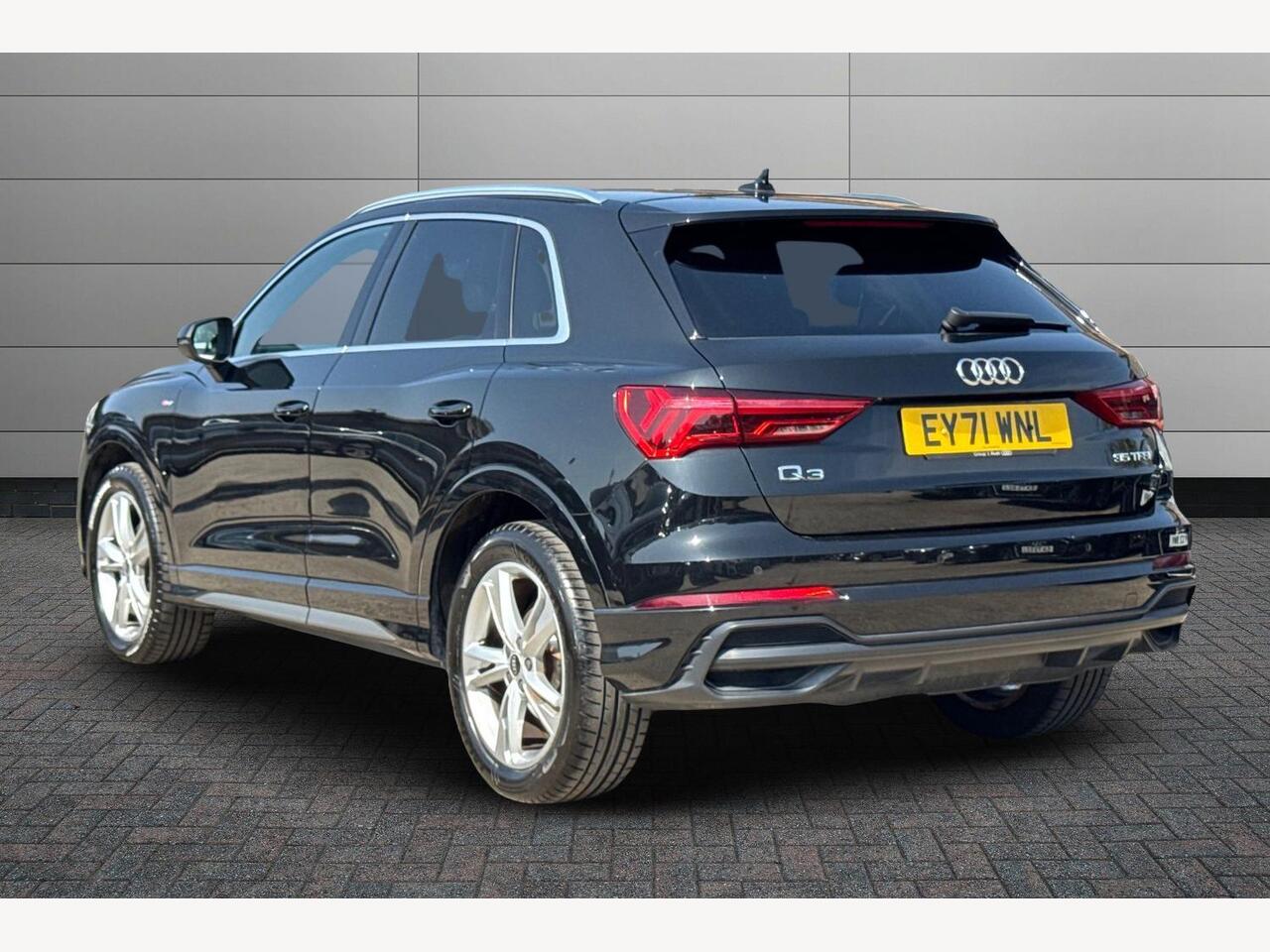 Used Audi Q3 2021 for sale - 76681259: Photo 3