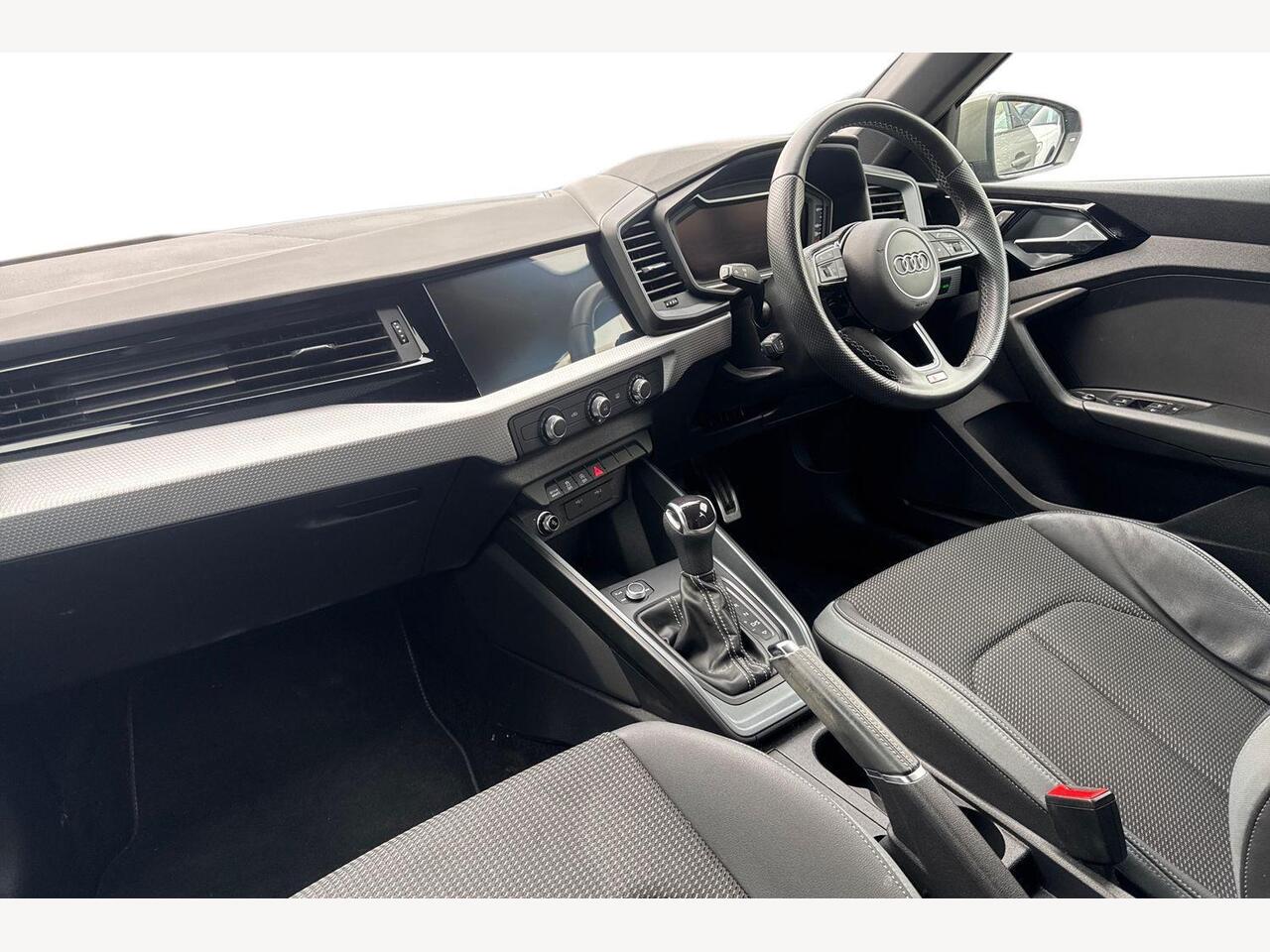 Used Audi A1 2022 for sale - 76674730: Photo 2