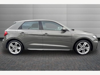 Used Audi A1 2022 for sale - 76674730: Photo