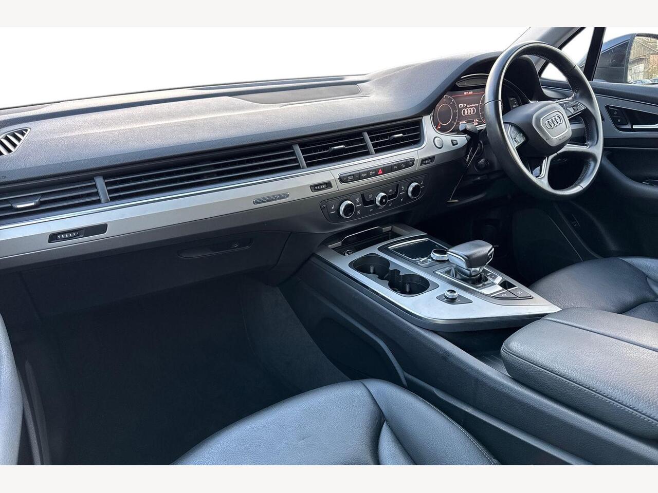 Used Audi Q7 2019 for sale - 76673759: Photo 2