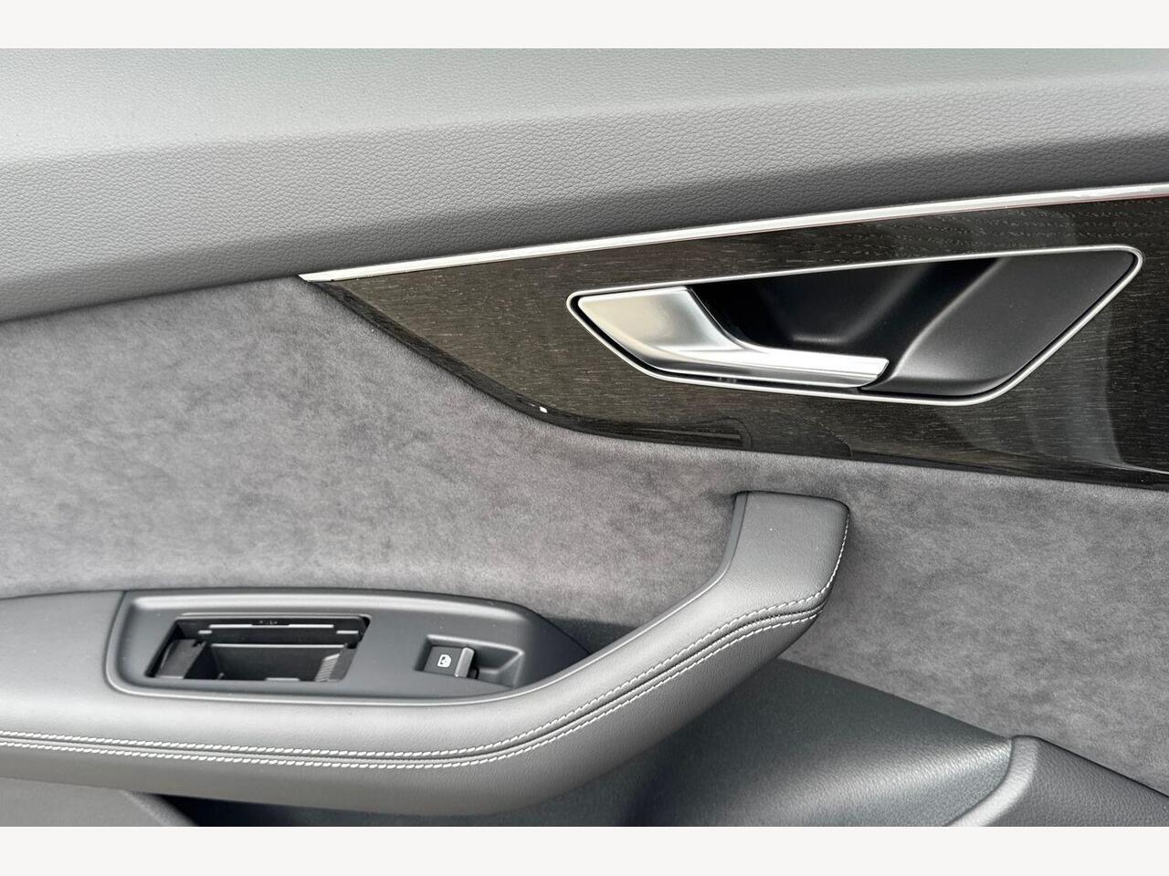 Used Audi Q8 2025 for sale - 76679580: Photo 18