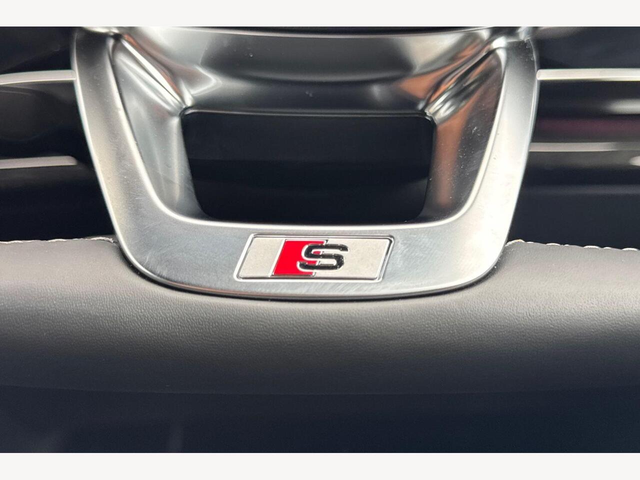 Used Audi Q8 2025 for sale - 76679580: Photo 24