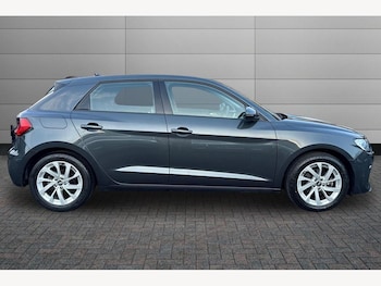 Used Audi A1 2023 for sale - 77413599: Photo
