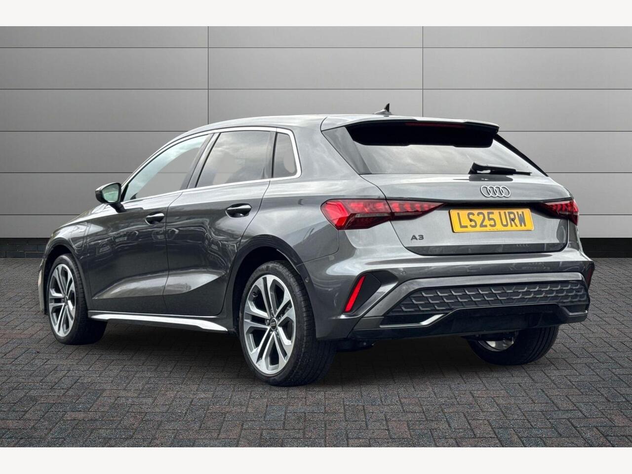 Used Audi A3 2025 for sale - 76680689: Photo 3