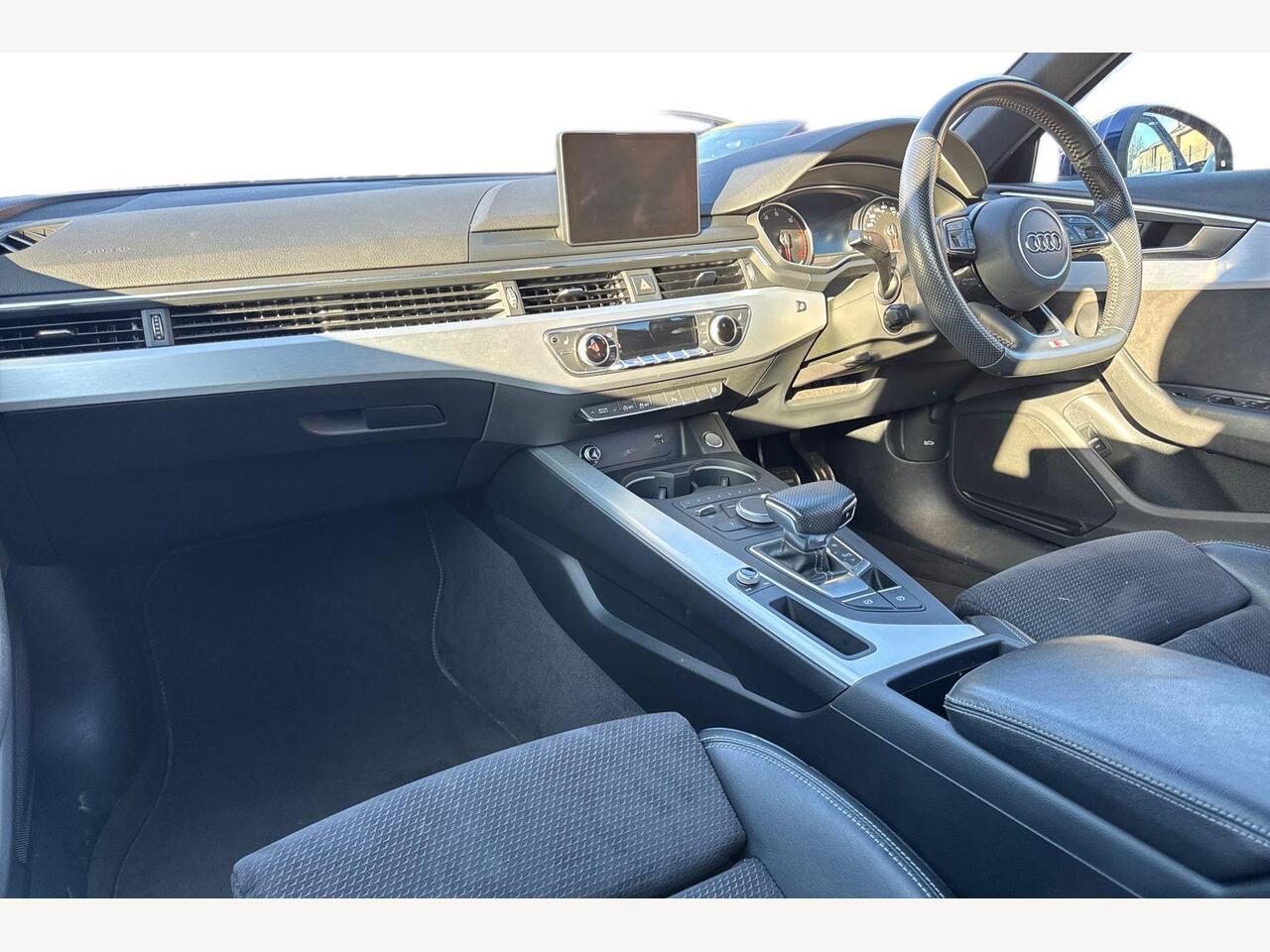 Used Audi A4 2019 for sale - 77269021: Photo 2