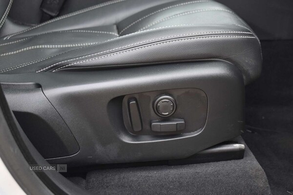 Used Land Rover Range Rover Velar 2022 for sale - 73522966: Photo 13
