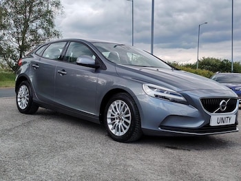 Used Volvo V40 2016 for sale - 78505701: Photo
