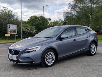 Used Volvo V40 2016 for sale - 78505701: Photo