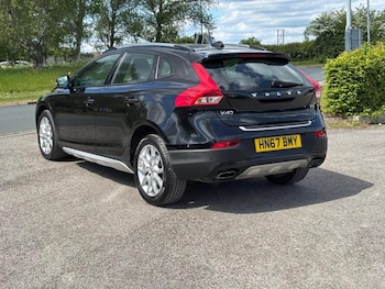 Used Volvo V40 2018 for sale - 78505678: Photo