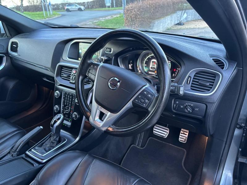 Used Volvo V40 2016 for sale - 77844776: Photo 15