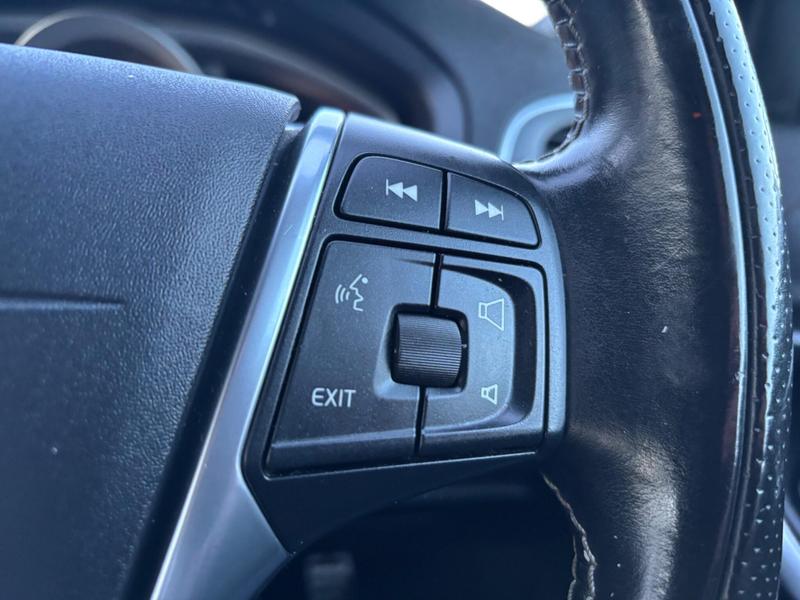 Used Volvo V40 2016 for sale - 77844776: Photo 20