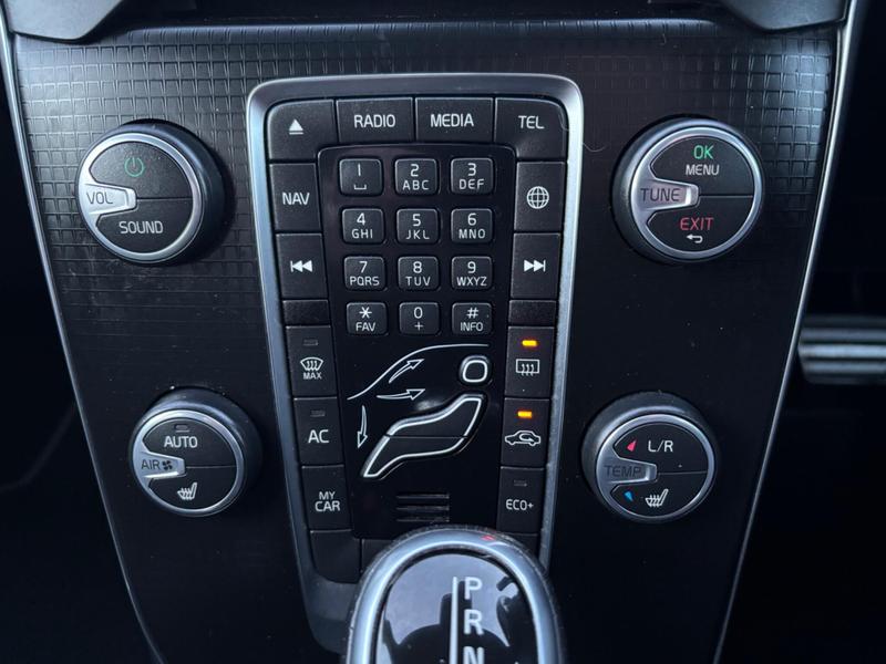 Used Volvo V40 2016 for sale - 77844776: Photo 22