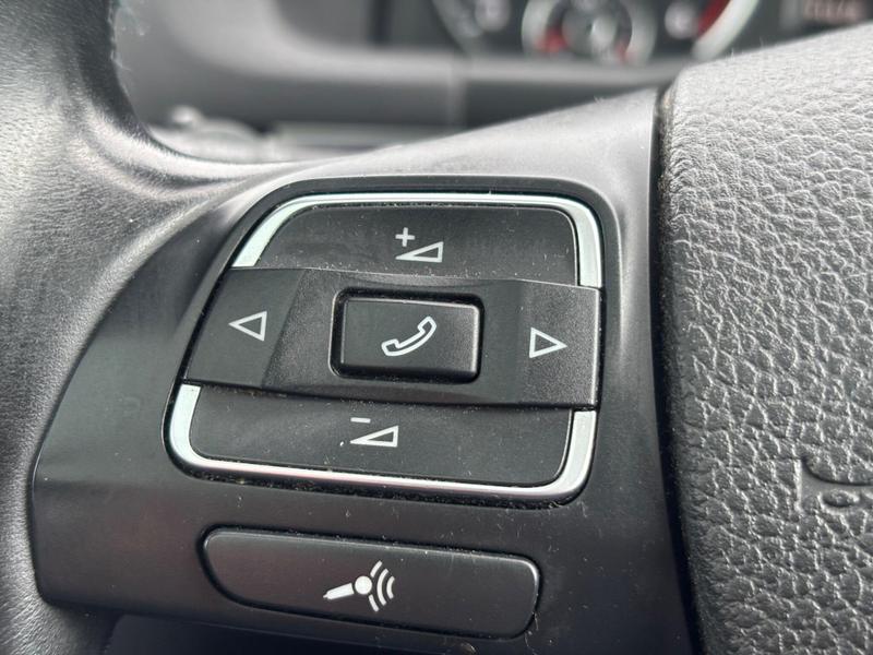 Used Volkswagen Touran 2015 for sale - 77997168: Photo 18