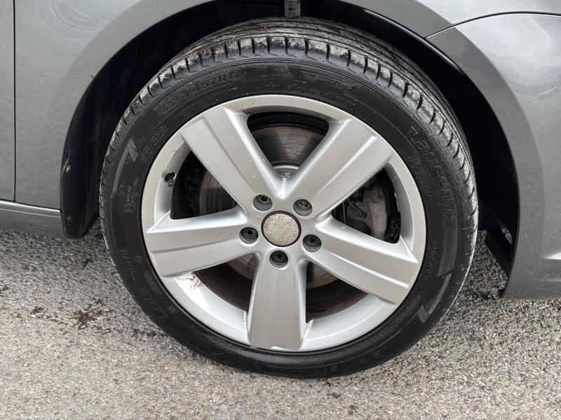 Used Volkswagen Touran 2015 for sale - 77997168: Photo 21