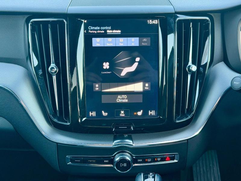 Used Volvo XC60 2018 for sale - 77106567: Photo 21