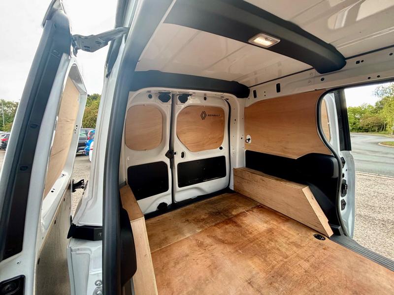 Used Renault Kangoo 2024 for sale - 76888109: Photo 17