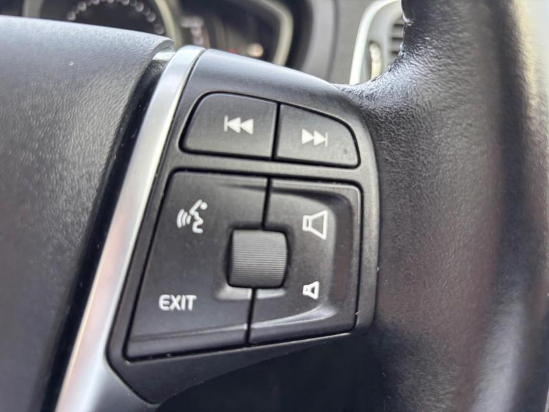 Used Volvo V40 2017 for sale - 77763476: Photo 18