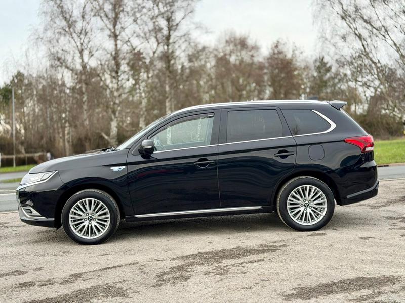 Used Mitsubishi Outlander 2018 for sale - 77198920: Photo 3