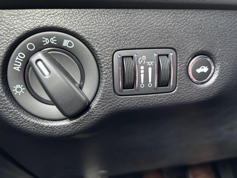 Used Dodge Challenger for sale - 77703140: Photo 18