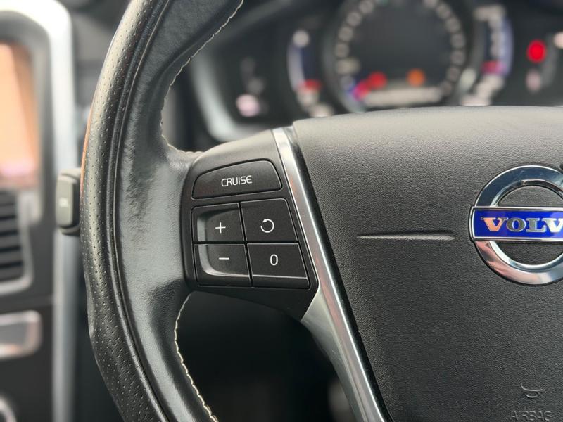 Used Volvo XC60 2017 for sale - 77834467: Photo 18