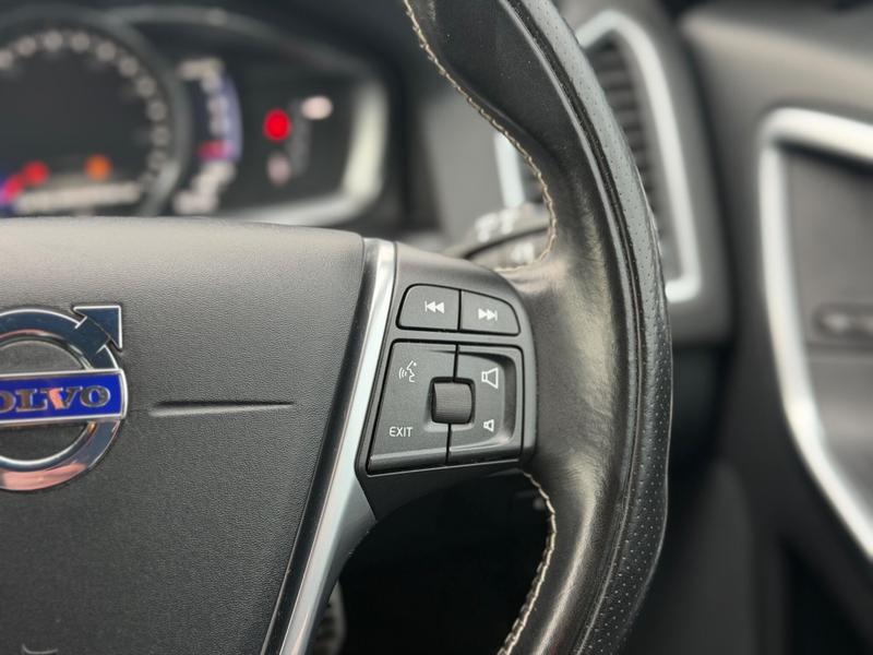 Used Volvo XC60 2017 for sale - 77834467: Photo 22