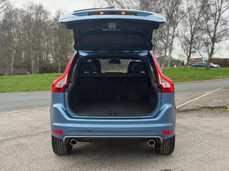 Used Volvo XC60 2017 for sale - 77834467: Photo 8