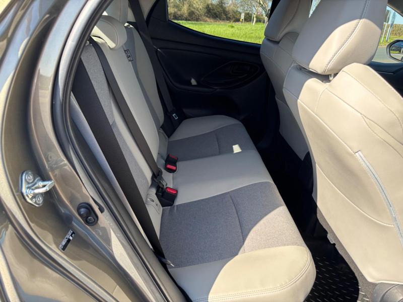 Used Toyota Yaris 2022 for sale - 77934965: Photo 11