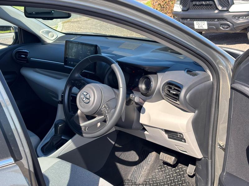 Used Toyota Yaris 2022 for sale - 77934965: Photo 15