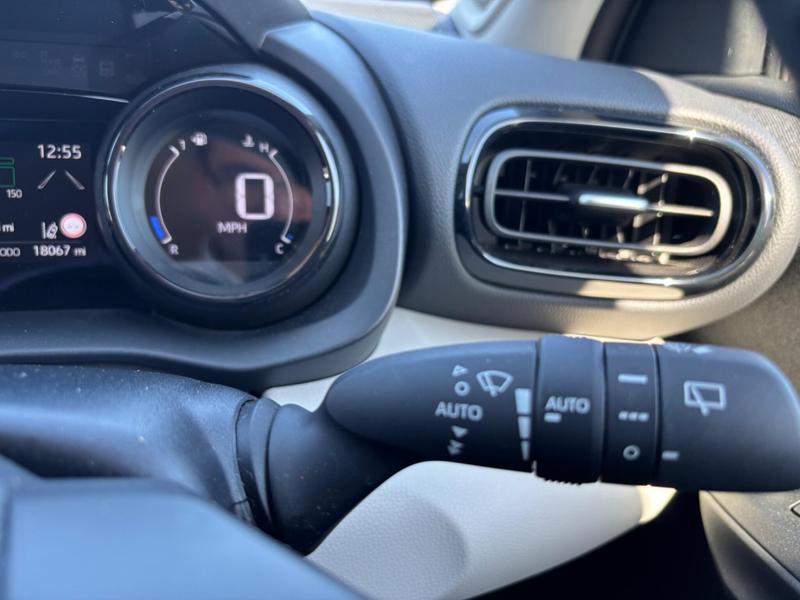 Used Toyota Yaris 2022 for sale - 77934965: Photo 21