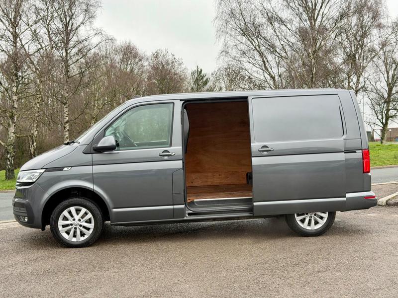 Used Volkswagen Transporter 2023 for sale - 77607490: Photo 5