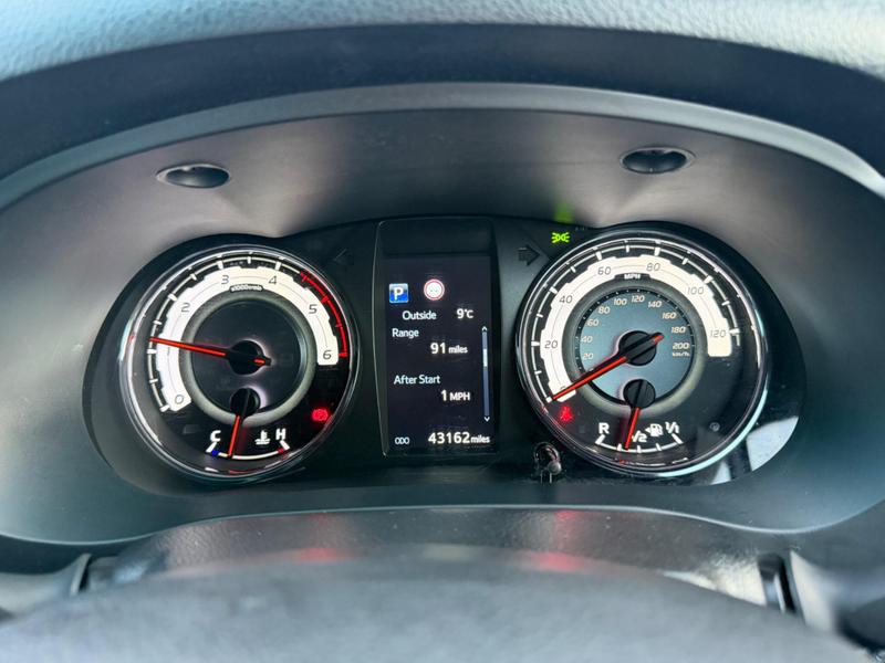 Used Toyota Hilux 2020 for sale - 77528963: Photo 23