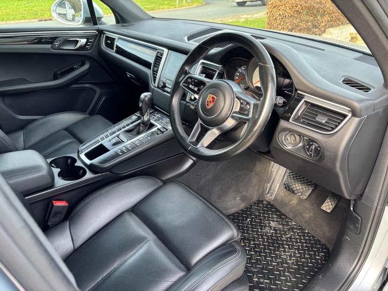 Used Porsche Macan 2016 for sale - 77653686: Photo 10