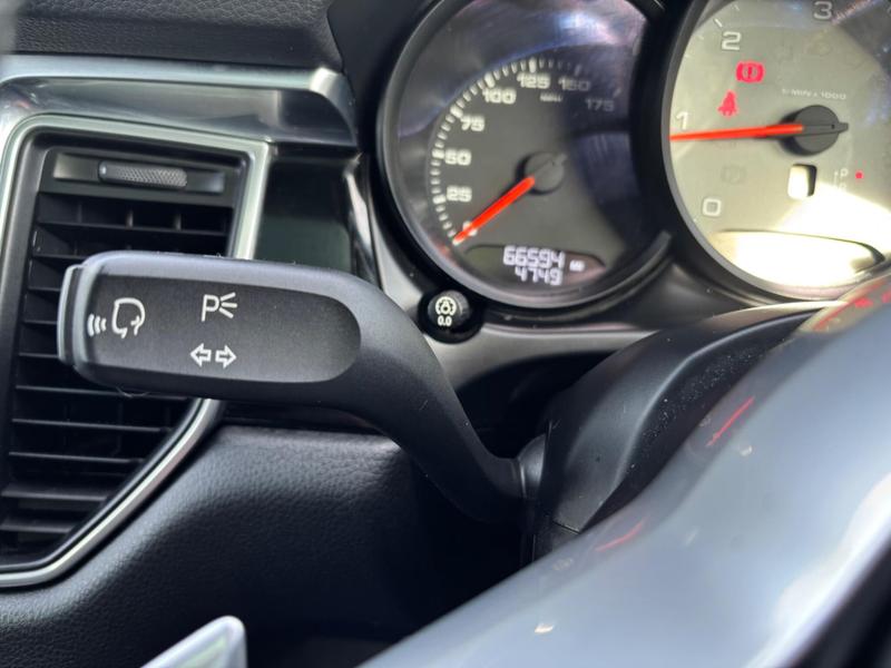 Used Porsche Macan 2016 for sale - 77653686: Photo 19