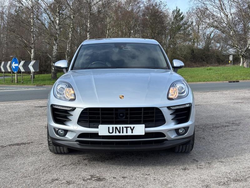 Used Porsche Macan 2016 for sale - 77653686: Photo 2