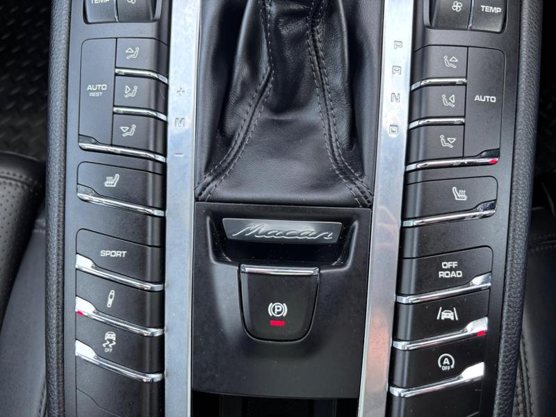 Used Porsche Macan 2016 for sale - 77653686: Photo 22