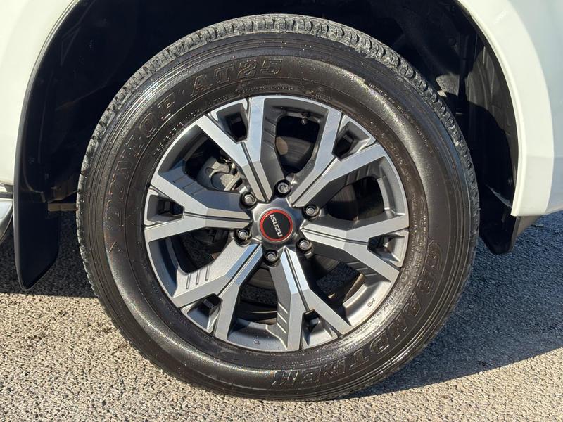 Used Isuzu D-Max 2024 for sale - 76888175: Photo 9