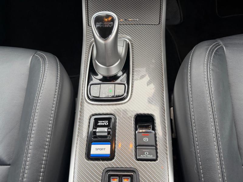 Used Mitsubishi Outlander 2018 for sale - 77435518: Photo 16